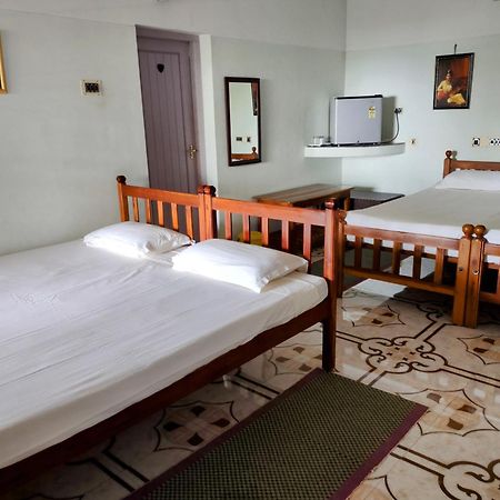 Gumnut Beach House Apartment Varkala Exterior photo
