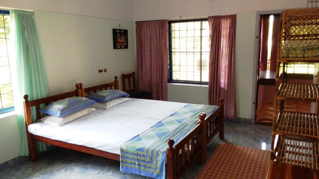 Gumnut Beach House Apartment Varkala Exterior photo